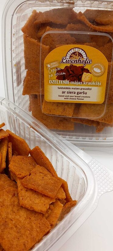 Hausgemachte Brotchips mit Käsegeschmack, 120g.